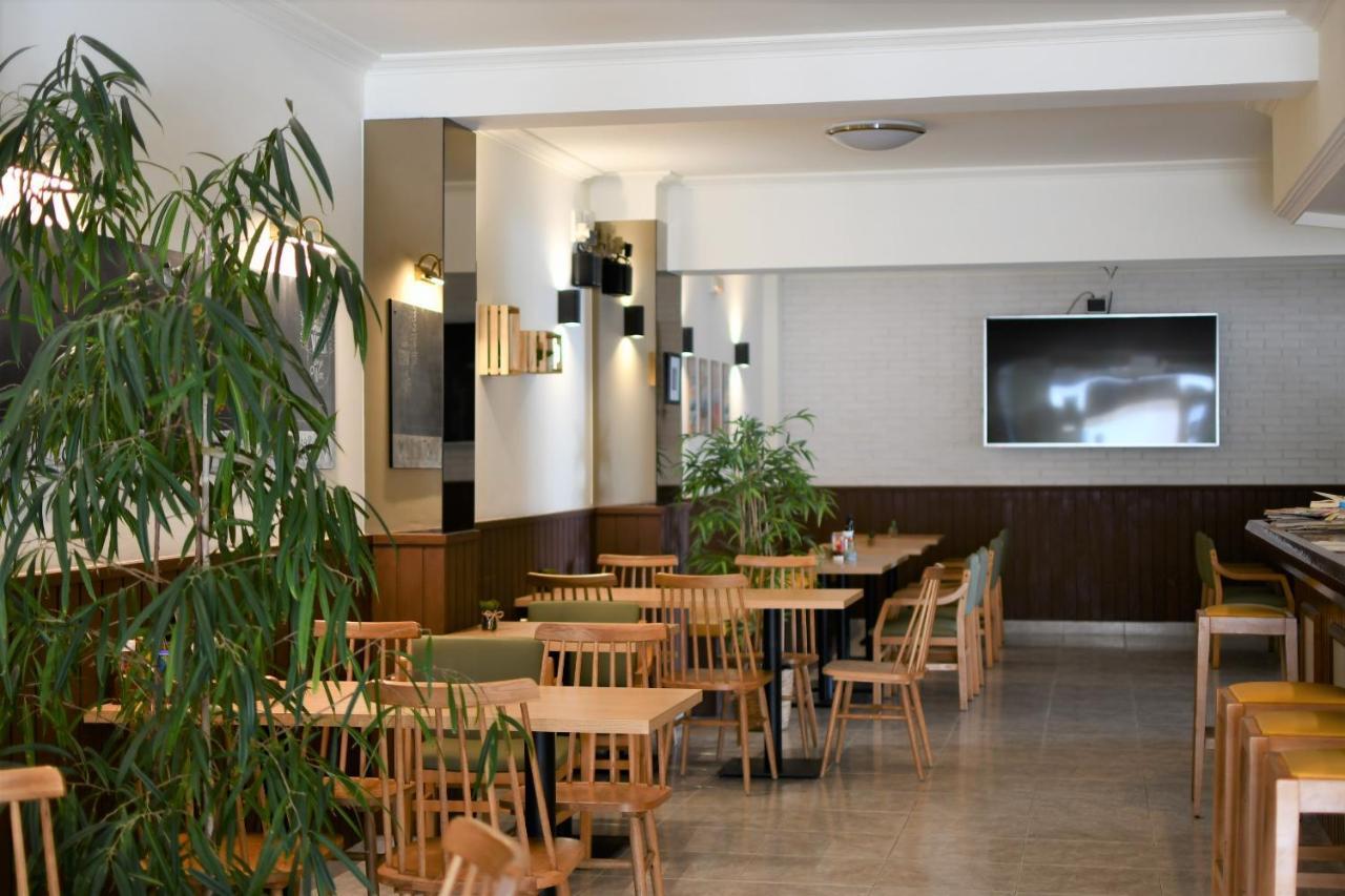 Hostal Mallorca San Antonio  Exterior photo